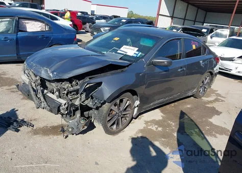 2017 Nissan Altima 2.5 Sr z USA, uszkodzony, nr VIN 1N4AL3AP4HN359476
